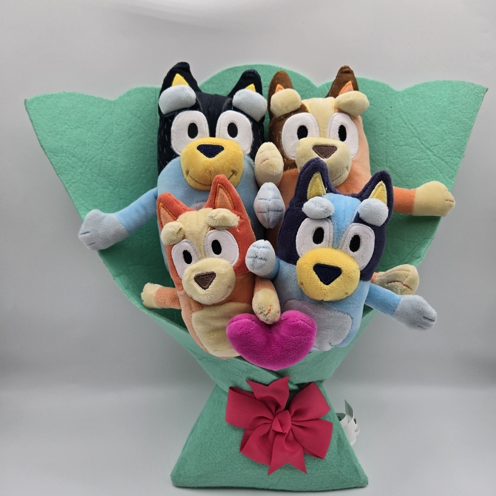 Bluey Complete Family Plush Valentines Bouquet Set 2025